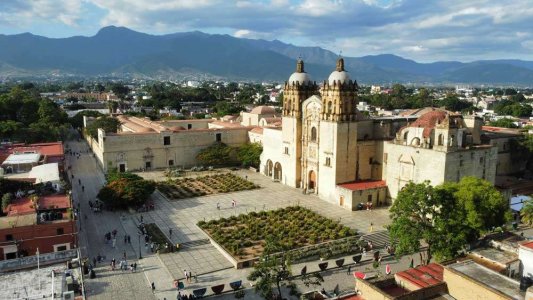 1-10-Best-Oaxaca-Free-Walking-Tour-You-can_t-Miss-Santo-Domingo-Church.jpg