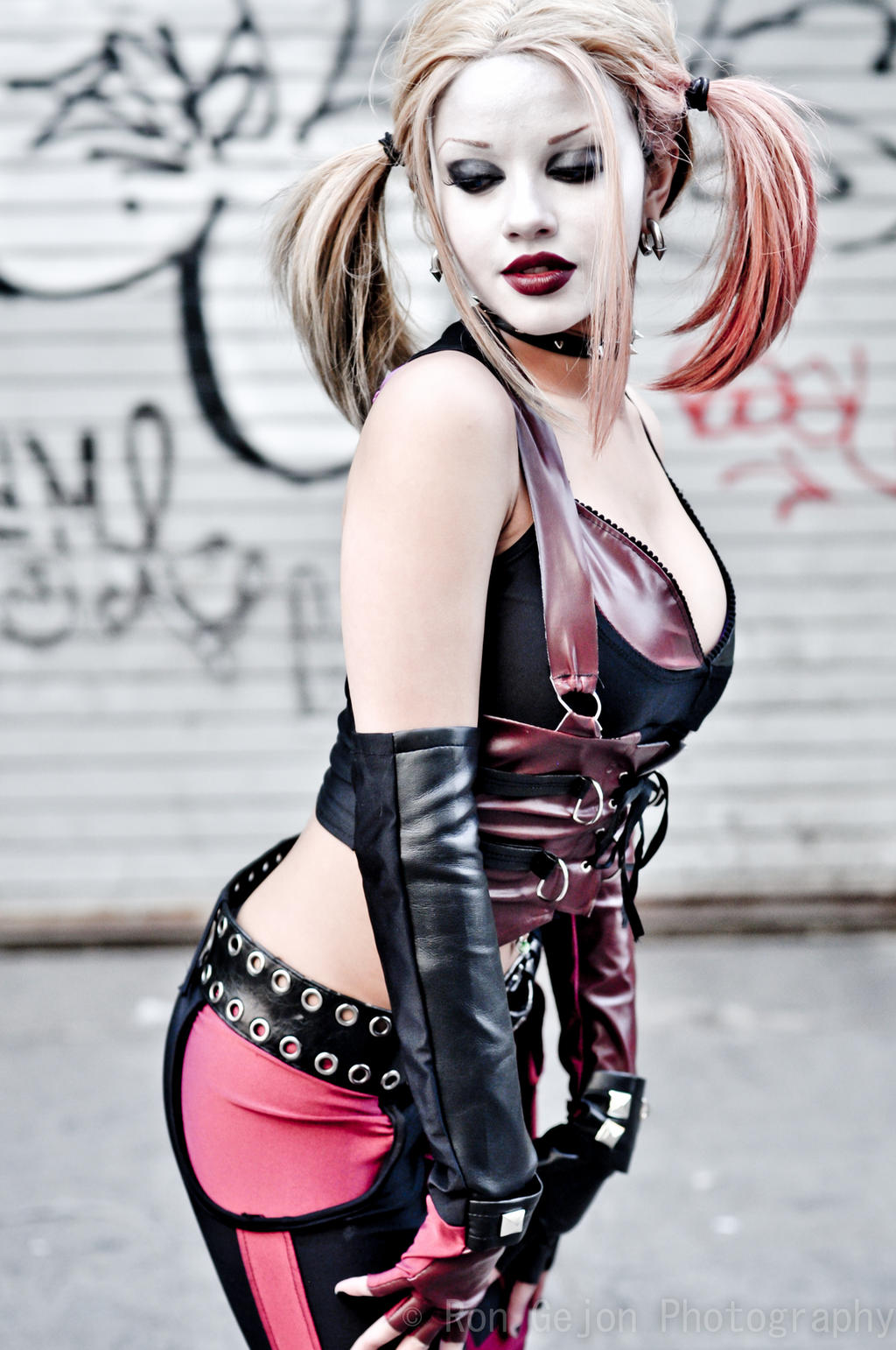 harley_quinn_cosplay_by_rongejon-d62x9mj.jpg